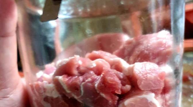 Fleisch im eigenen Saft einkochen