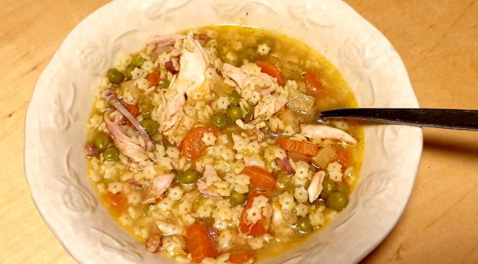 Frische Hühnersuppe